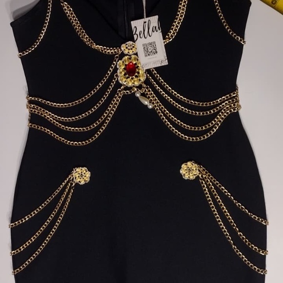 Bella  Black Dress with Gold Chain Accents size M brand new w tags - Picture 6 of 15